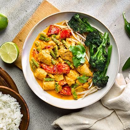 Discovery Kitchen Creamy Malaysian Coconut Style Chicken Curry