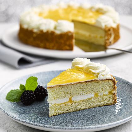 Everyday Favourites Lemon Curd Gateau (Whole)