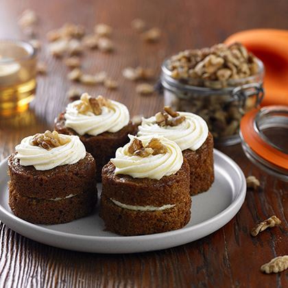 Handmade Cake Company Mini Carrot Cake