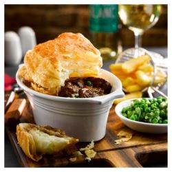 Everyday Favourites Puff Pastry Oval Pie Lid