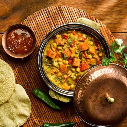 Discovery Kitchen Sweet Potato Chickpea & Spinach Curry