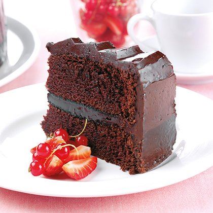 Everyday Favourites Indulgent Chocolate Fudge Cake (Pre-cut)